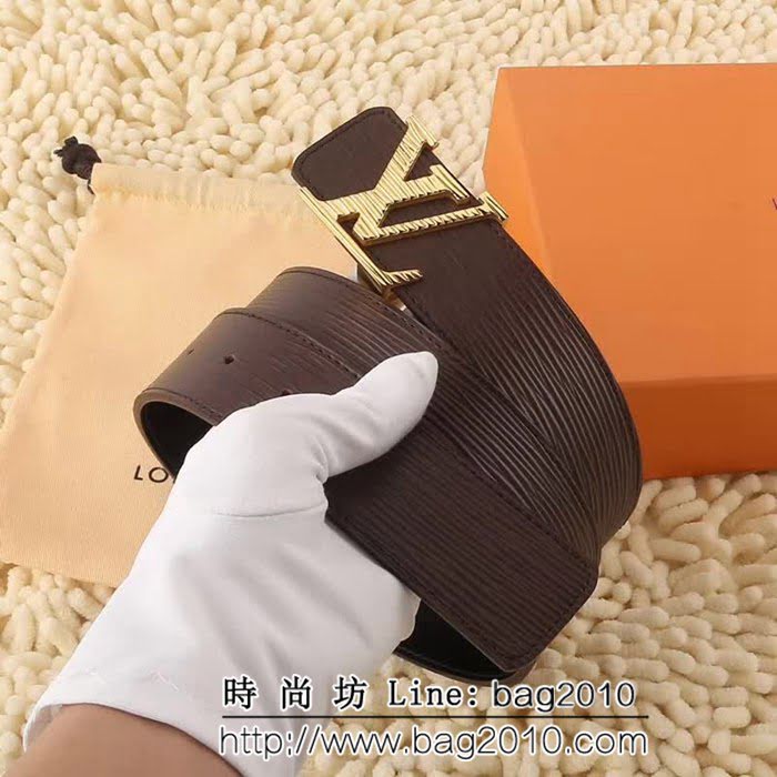 路易威登LV 帶扣以E i牛皮紋理潤飾 2016秋冬系列LV首字母 男士皮帶 LHG1401